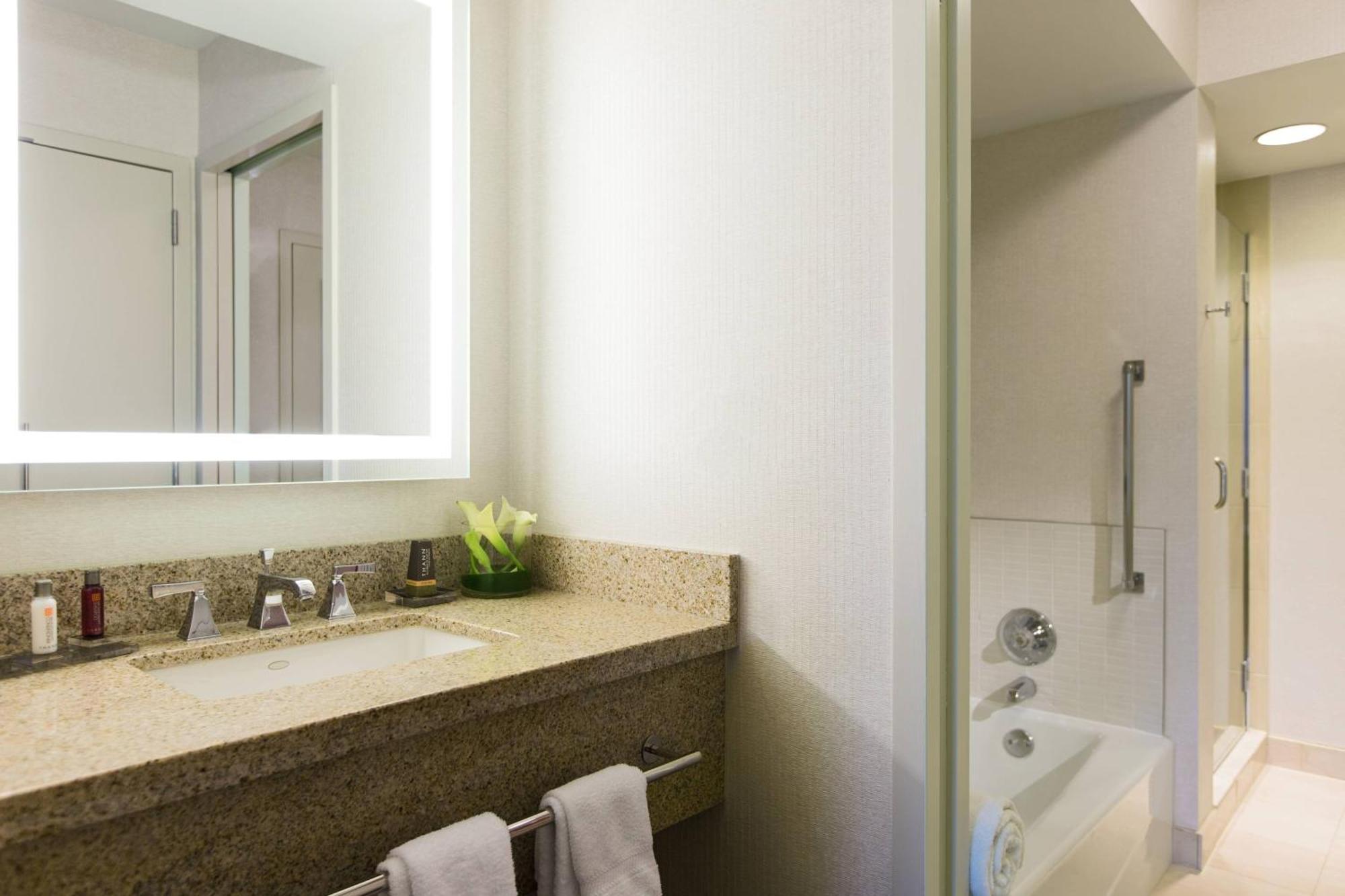 Chicago Marriott Suites O'Hare Rosemont Luaran gambar